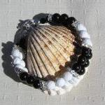 Black Onyx & White Howlite ..